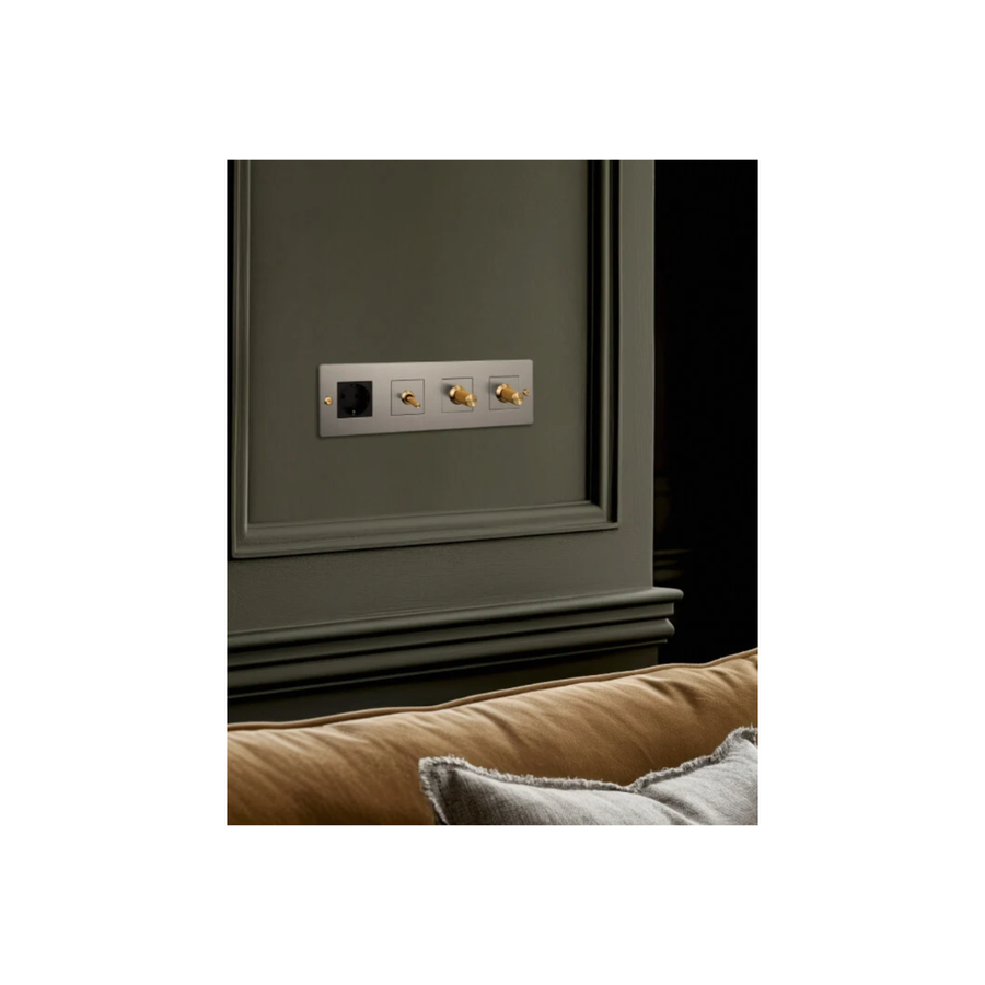 SWITCHES & SOCKETS